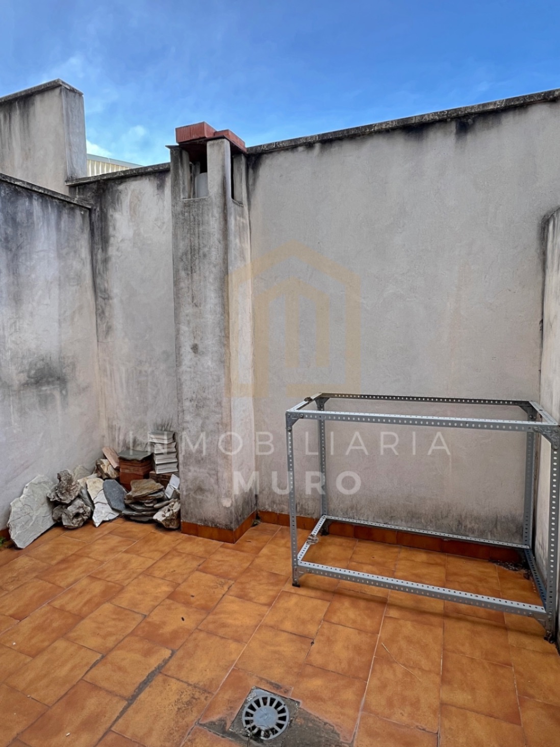 Moderno local comercial en alquiler