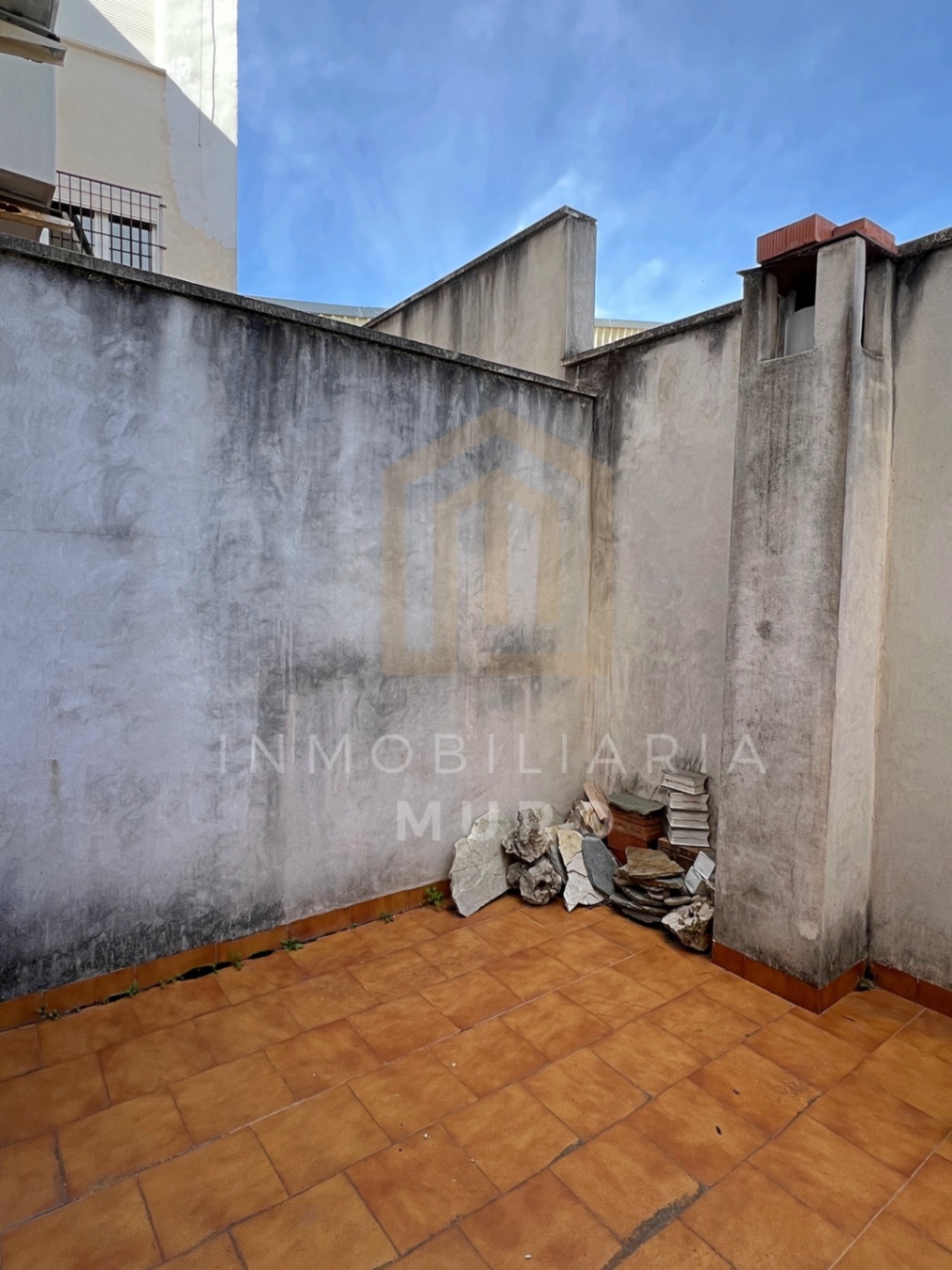Moderno local comercial en alquiler