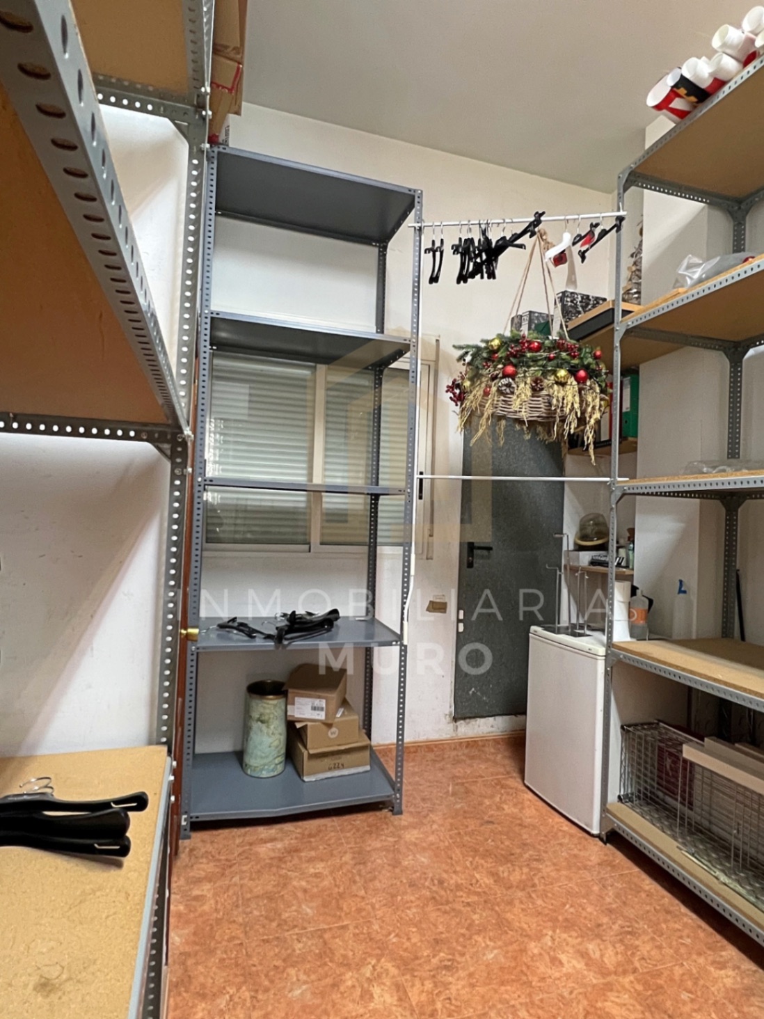 Moderno local comercial en alquiler