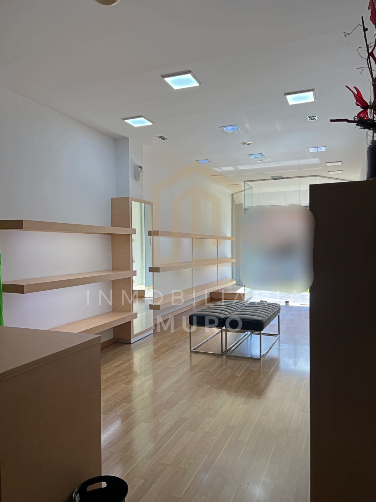 Moderno local comercial en alquiler
