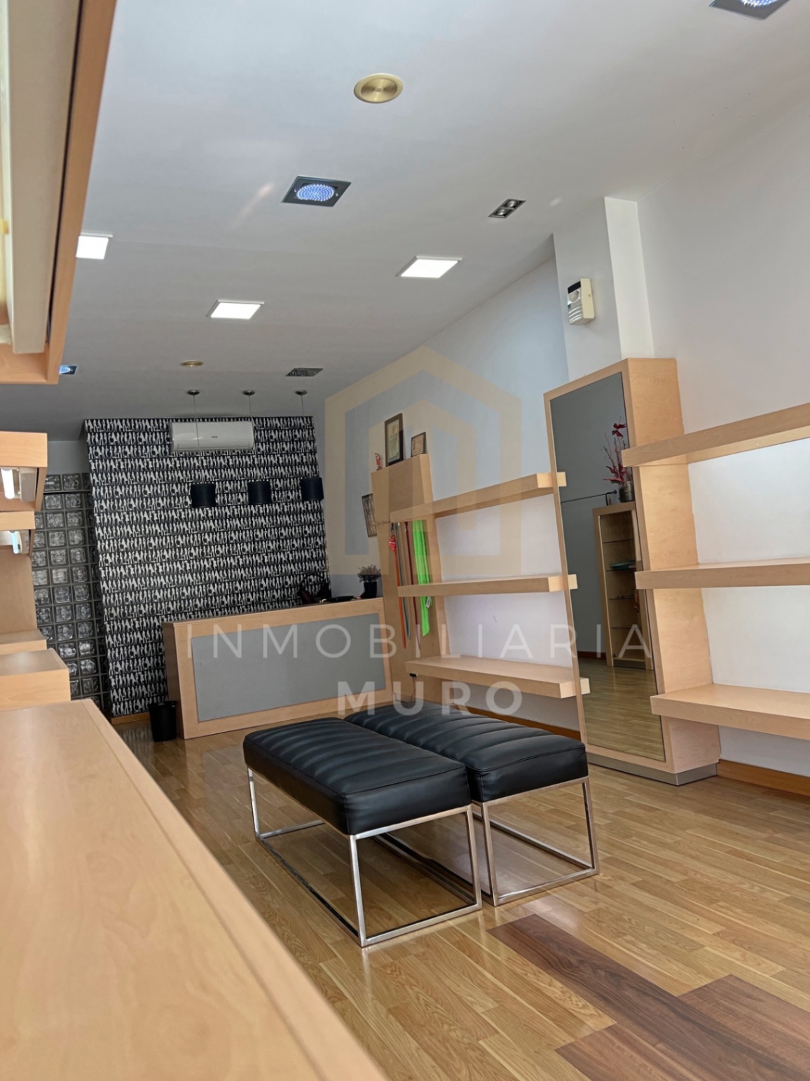 Moderno local comercial en alquiler