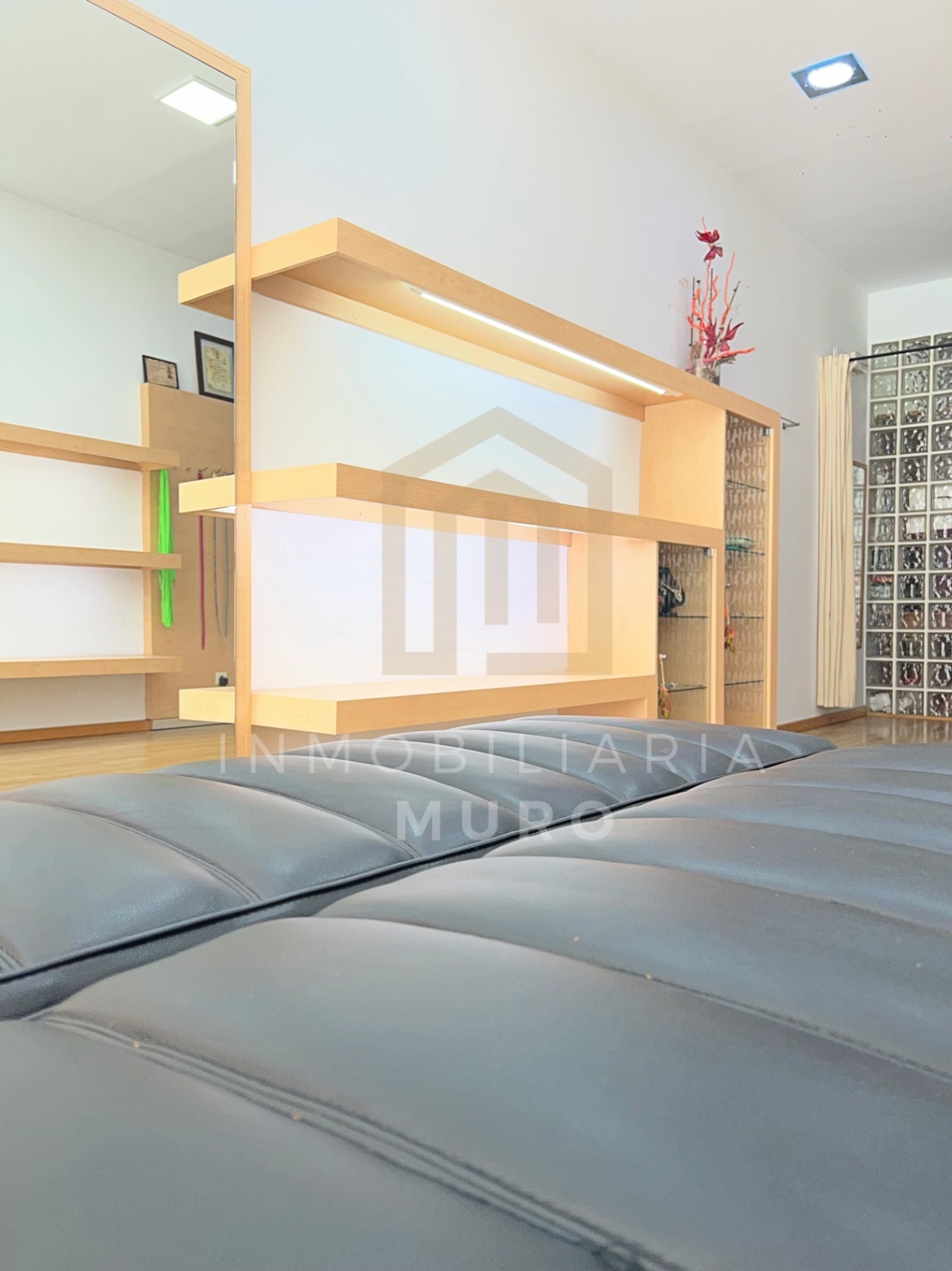 Moderno local comercial en alquiler