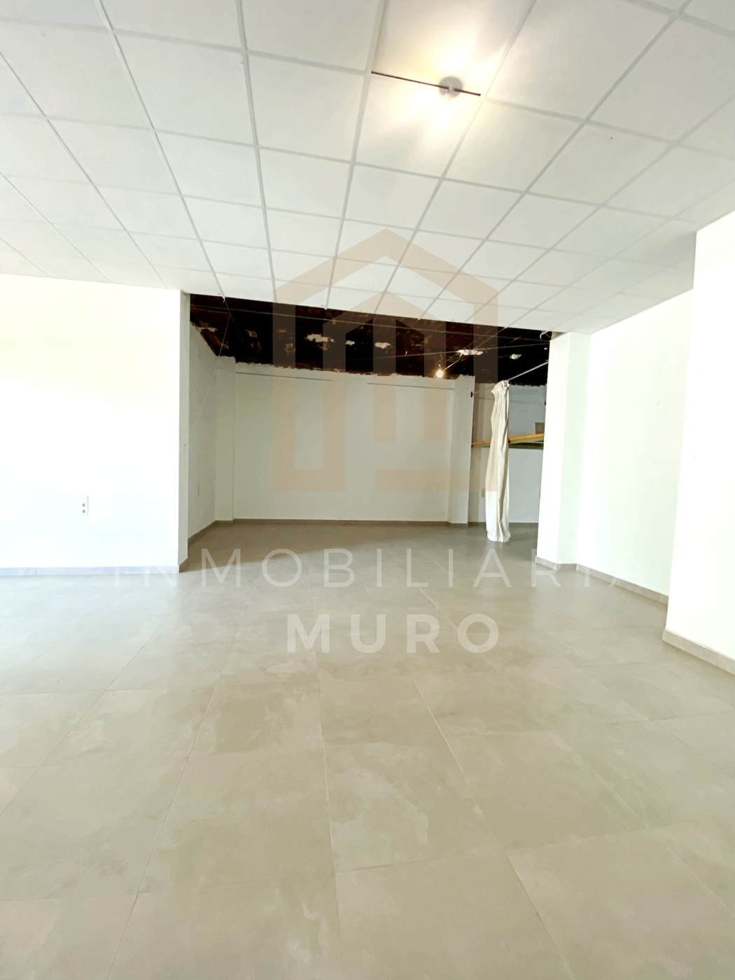 Local comercial en alquiler en Muro
